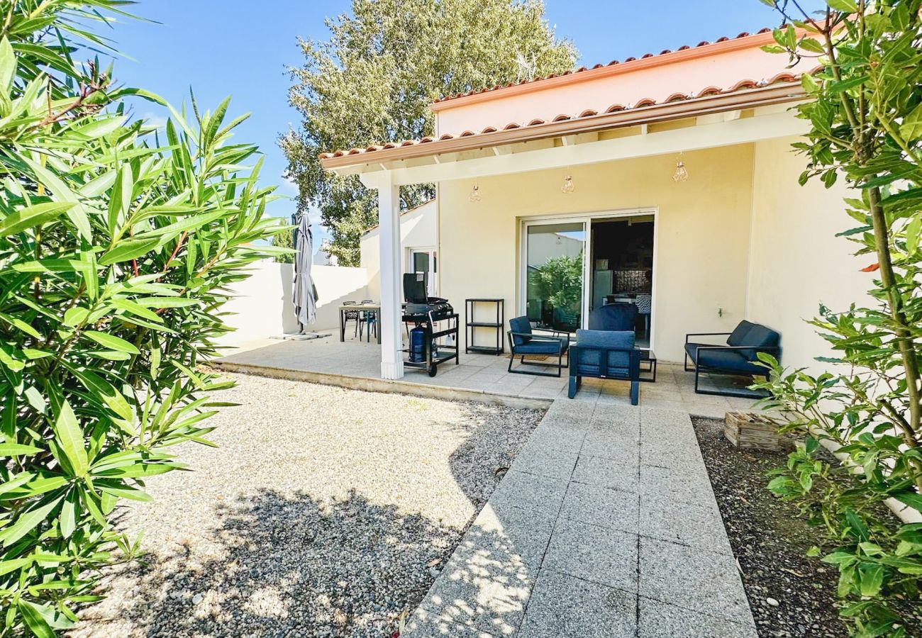 Maison mitoyenne à Les Sables-d´Olonne - Maison au calme avec piscine commune aux Sables d'Olonne