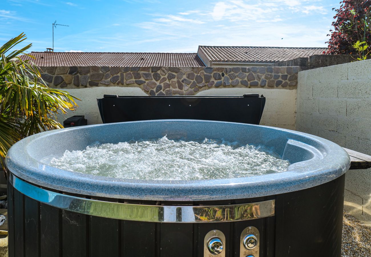 Maison à Les Sables-d´Olonne - Villa avec piscine et bain nordique aux Sables d'Olonne