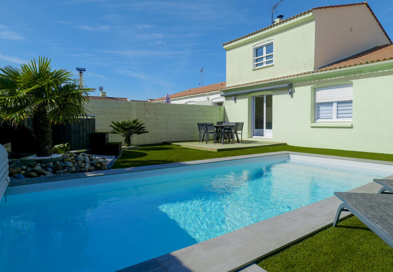 Maison à Les Sables-d´Olonne - Villa avec piscine et bain nordique aux Sables d'Olonne