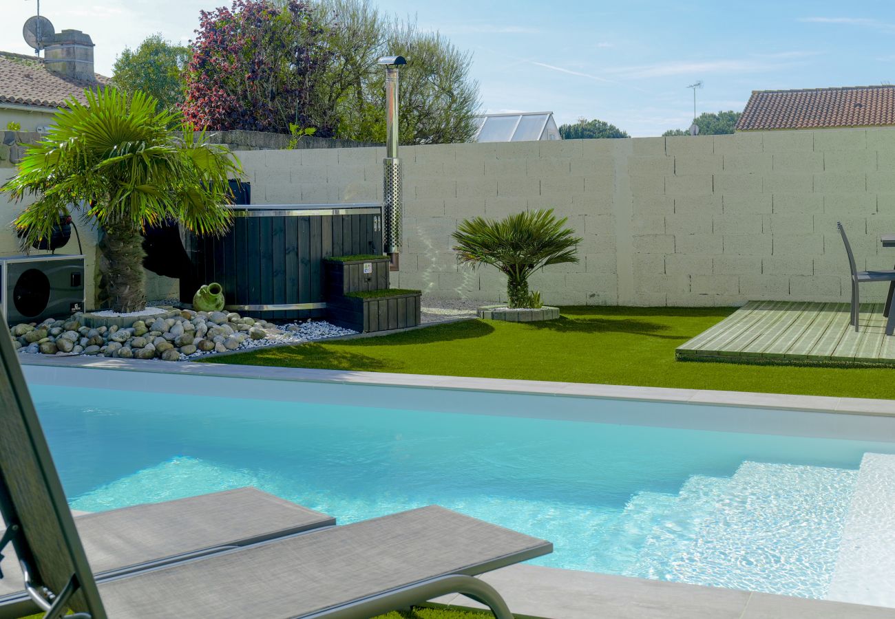 Maison à Les Sables-d´Olonne - Villa avec piscine et bain nordique aux Sables d'Olonne