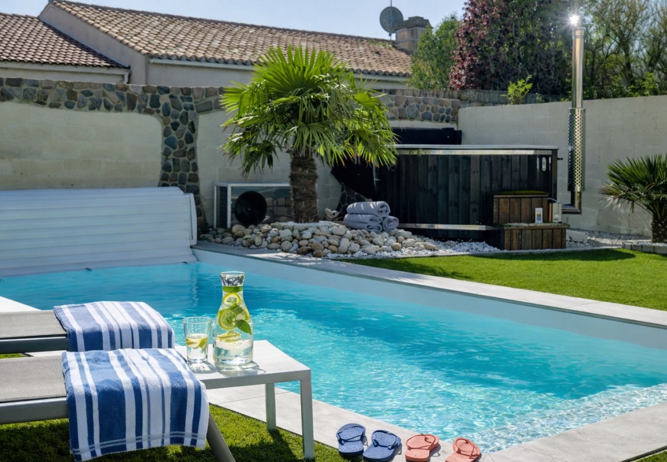 Maison à Les Sables-d´Olonne - Villa avec piscine et bain nordique aux Sables d'Olonne