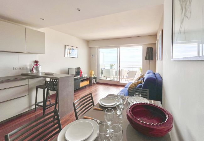 Studio à Les Sables-d´Olonne - Studio face océan avec piscine à La Chaume Studio à Les Sables-d´Olonne - Studio face océan avec piscine à La Chaume