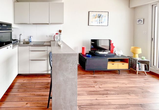 Studio à Les Sables-d´Olonne - Studio face océan avec piscine à La Chaume Studio à Les Sables-d´Olonne - Studio face océan avec piscine à La Chaume