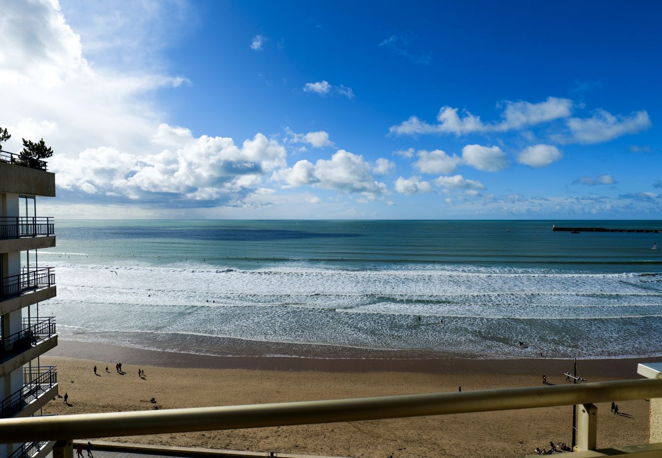 Studio à Les Sables-d´Olonne - Studio rénové face à la grande plage des Sables d'Olonne