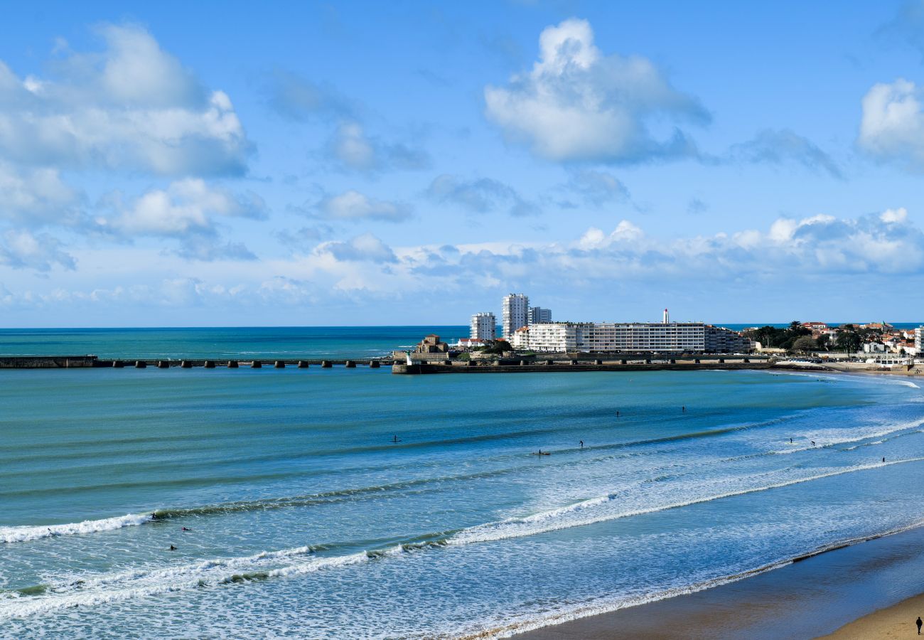 Studio à Les Sables-d´Olonne - Studio rénové face à la grande plage des Sables d'Olonne