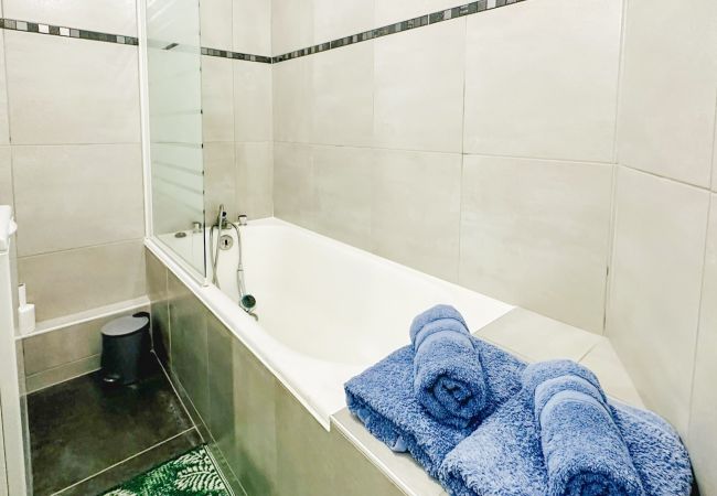 Studio à Les Sables-d´Olonne - Studio à la Chaume avec une superbe vue sur le Bassin Dombret  Studio à Les Sables-d´Olonne - Studio à la Chaume avec une superbe vue sur le Bassin Dombret