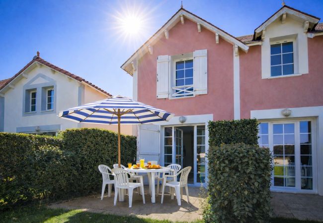 Maison mitoyenne à Talmont-Saint-Hilaire - Maison dans village vacances – proche piscine et golf 