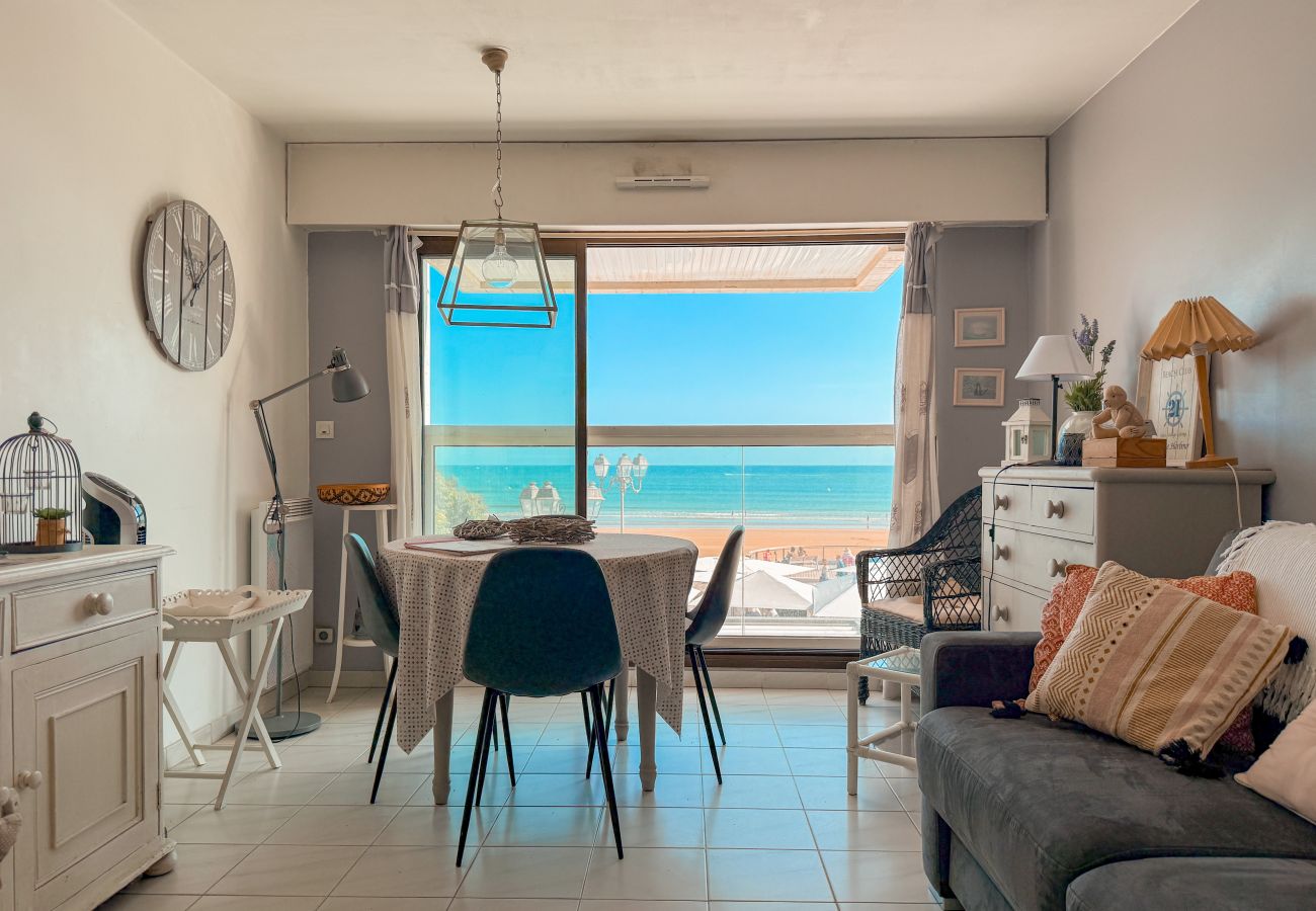Studio à Les Sables-d´Olonne - Studio au pied de la plage, vue océan Les Sables - 4 pers