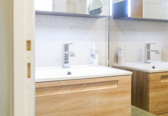 Appartement à Les Sables-d´Olonne - Joli appartement vue océan et lac Les Sables - 4 personnes  Appartement à Les Sables-d´Olonne - Joli appartement vue océan et lac Les Sables - 4 personnes