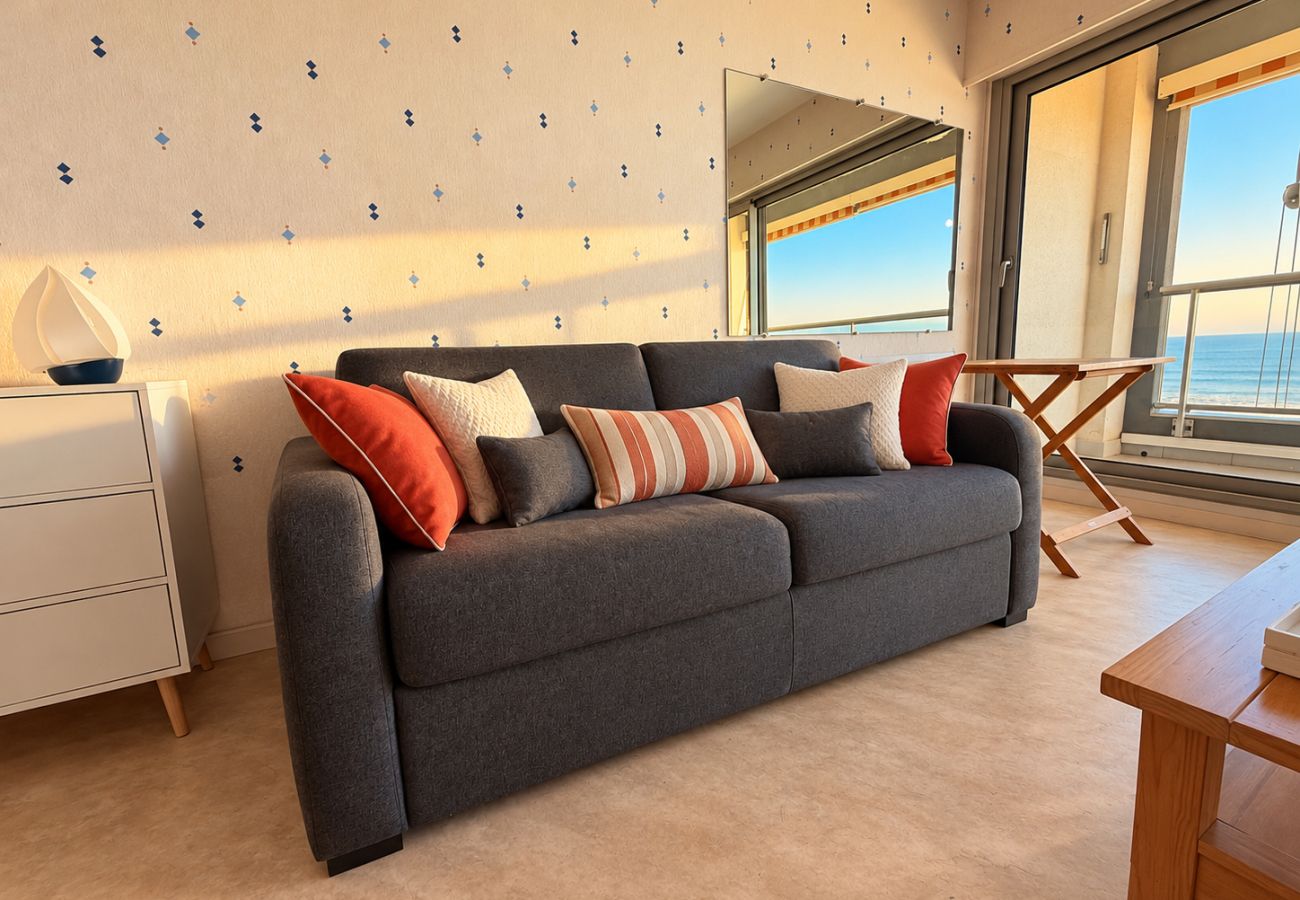 Studio à Les Sables-d´Olonne - Grand studio vue océan Les Sables - 4 personnes