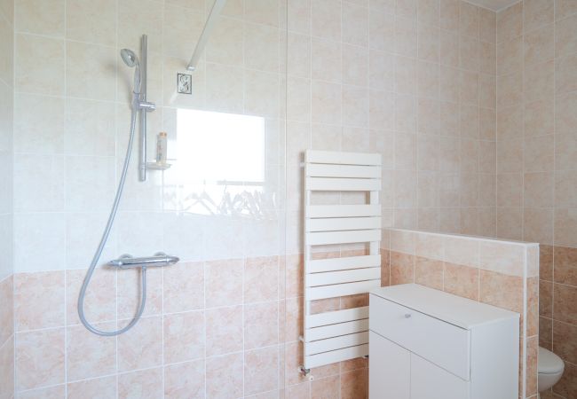 Maison mitoyenne à Les Sables-d´Olonne - Spacieuse maison quartier Arago Les Sables 7 personnes Maison mitoyenne à Les Sables-d´Olonne - Spacieuse maison quartier Arago Les Sables 7 personnes