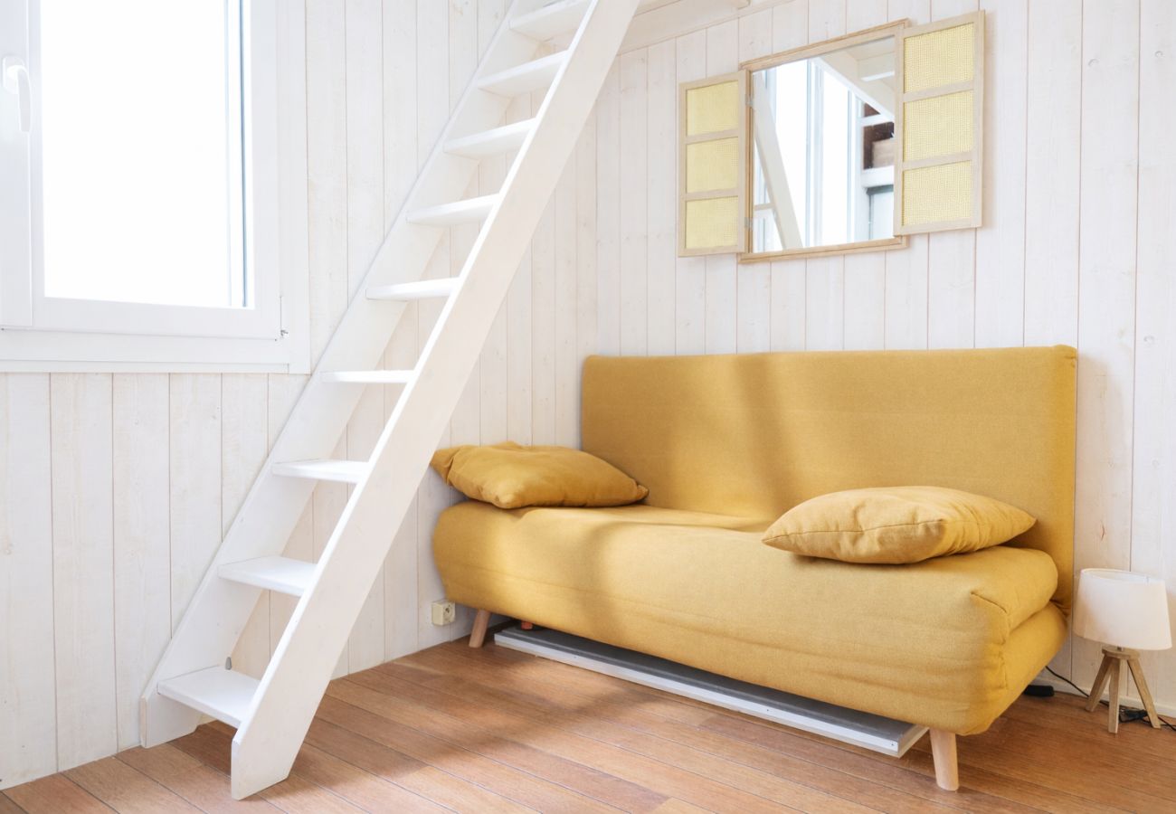 Studio à Les Sables-d´Olonne - Charmante studette située remblai des Sables 2 personnes