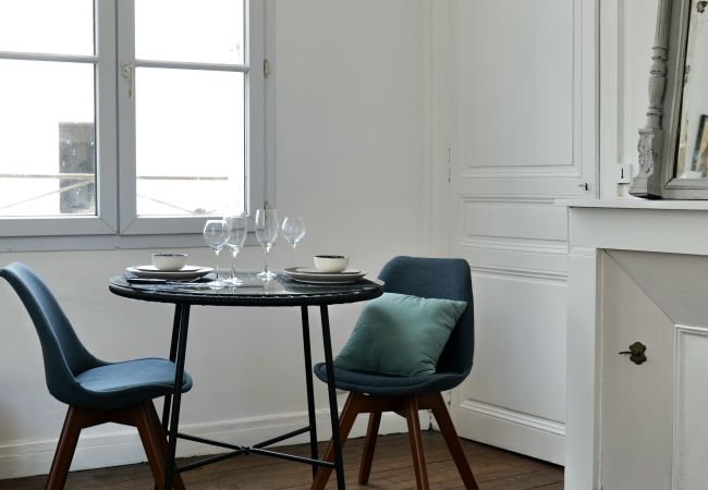 Studio à Angers - Grand studio cœur de ville d'Angers - 2 personnes Studio à Angers - Grand studio cœur de ville d'Angers - 2 personnes