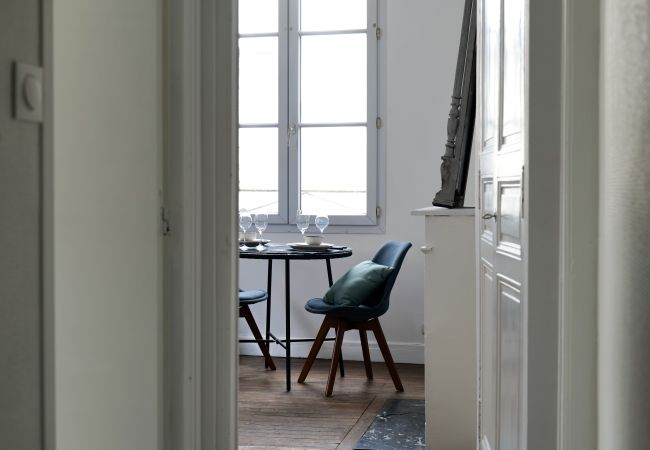 Studio à Angers - Grand studio cœur de ville d'Angers - 2 personnes Studio à Angers - Grand studio cœur de ville d'Angers - 2 personnes
