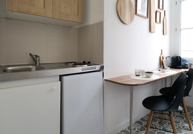 Studio à Angers - Grand studio cœur de ville d'Angers - 2 personnes Studio à Angers - Grand studio cœur de ville d'Angers - 2 personnes