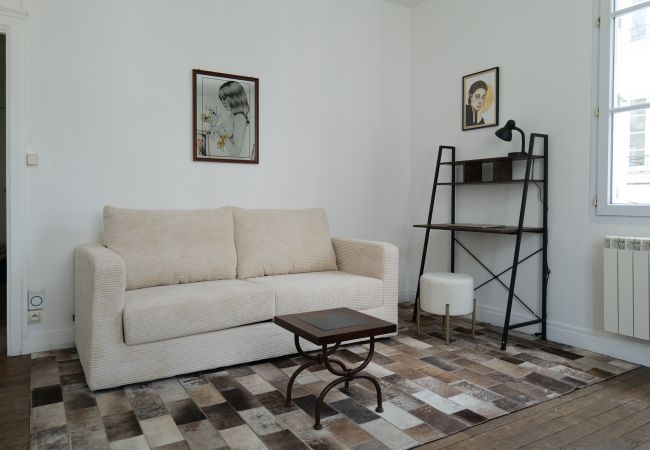 Studio à Angers - Grand studio cœur de ville d'Angers - 2 personnes Studio à Angers - Grand studio cœur de ville d'Angers - 2 personnes
