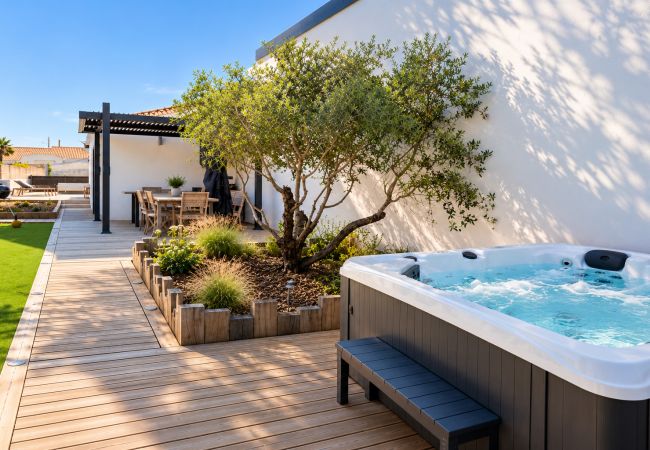 Maison à Les Sables-d´Olonne - Jolie maison rénovée proche commodités Les Sables 10 pers