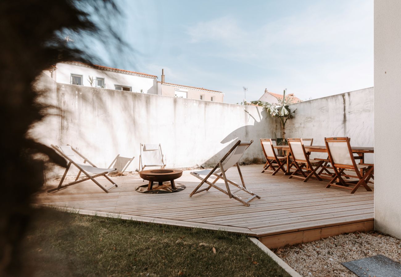 Appartement à Les Sables-d´Olonne - Maison de Charme: Tout Confort, 6 Min de la Plage - 2 pers