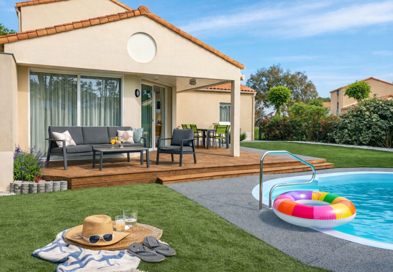 Maison à Les Sables-d´Olonne - Villa avec piscine - proche mer - La Pironnière - 8 pers