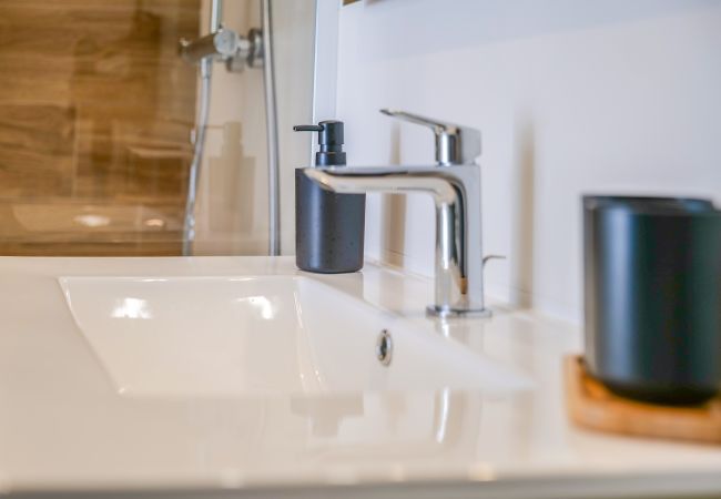 Maison à Les Sables-d´Olonne - Charmante maisonnette rénovée à proximité du chenal - Idéale pour un séjour confortable Maison à Les Sables-d´Olonne - Charmante maisonnette rénovée à proximité du chenal - Idéale pour un séjour confortable