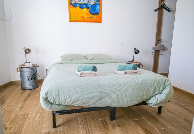 Maison à Les Sables-d´Olonne - Charmante maisonnette rénovée à proximité du chenal - Idéale pour un séjour confortable Maison à Les Sables-d´Olonne - Charmante maisonnette rénovée à proximité du chenal - Idéale pour un séjour confortable