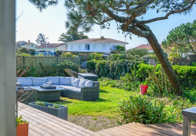 Villa à Les Sables-d´Olonne - Villa Colette - Baie de Cayola - 9 personnes Villa à Les Sables-d´Olonne - Villa Colette - Baie de Cayola - 9 personnes