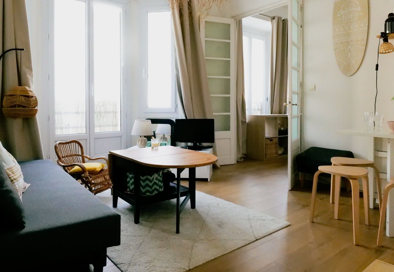 Appartement à Les Sables-d´Olonne - Appartement charmant en hypercentre – 4 couchages – Rue Travot, à deux pas de la mer