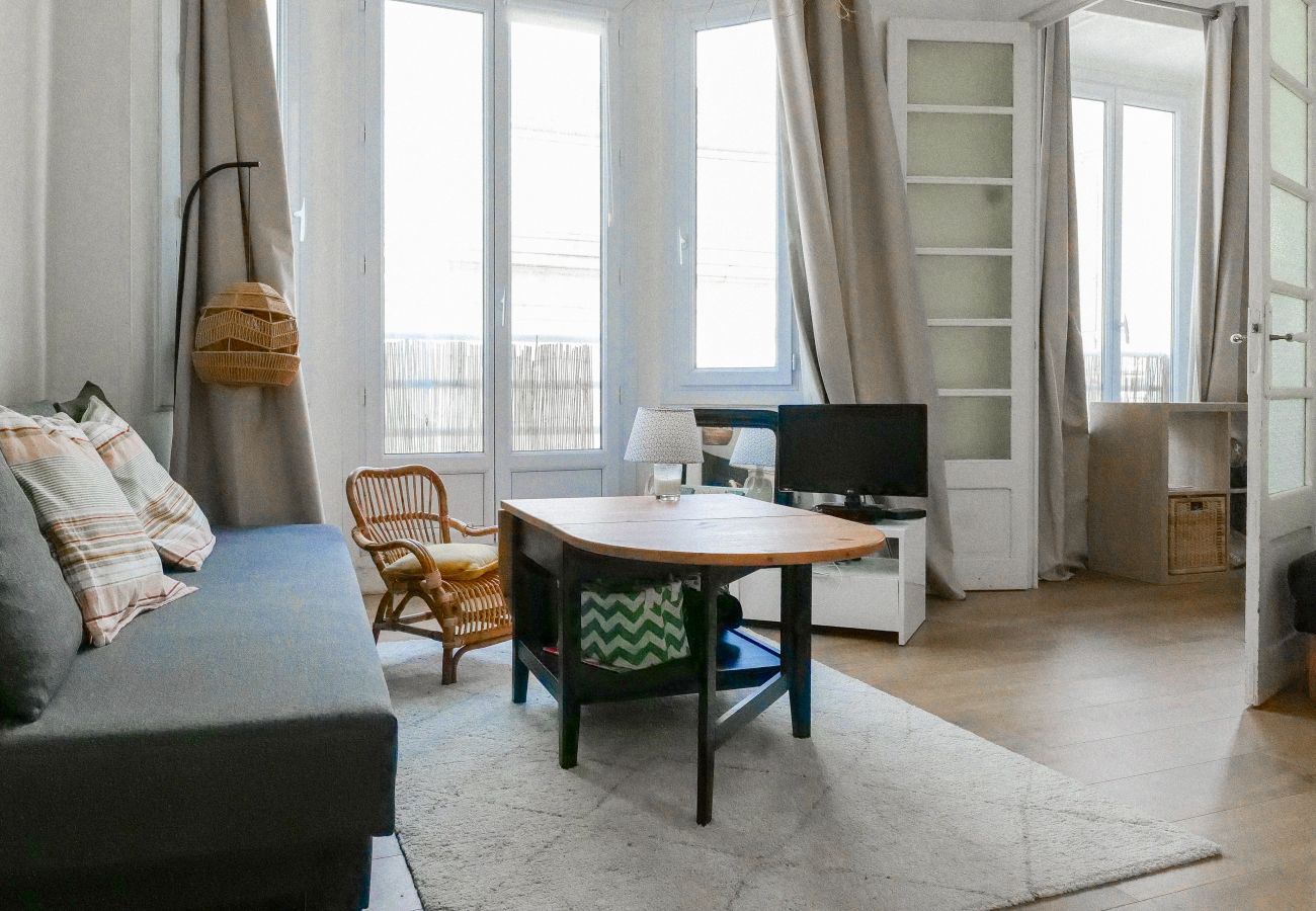 Appartement à Les Sables-d´Olonne - Appartement charmant en hypercentre – 4 couchages – Rue Travot, à deux pas de la mer