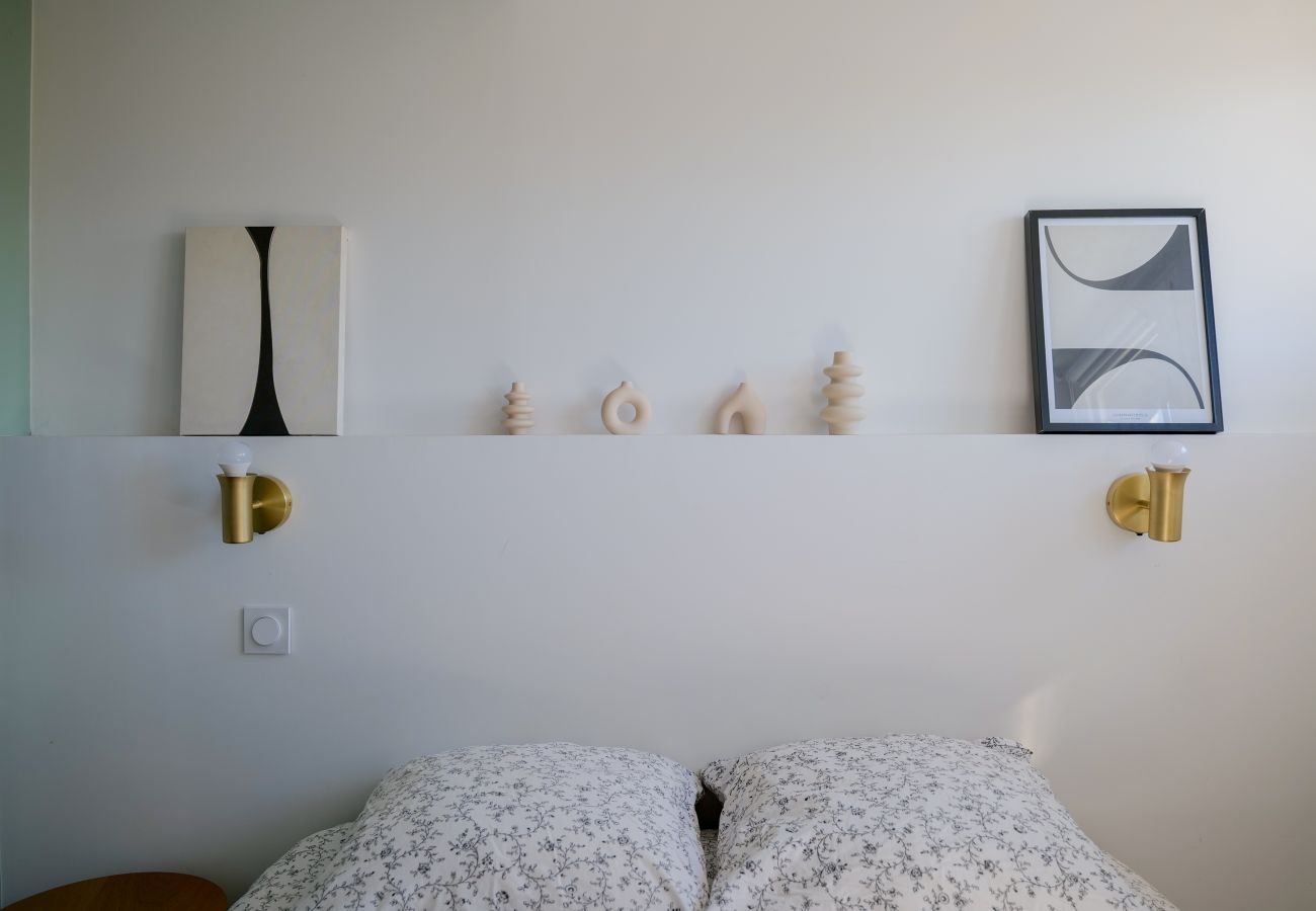 Appartement à Angers - Vue exceptionnelle sur l’église – séjour pour 2 à Angers