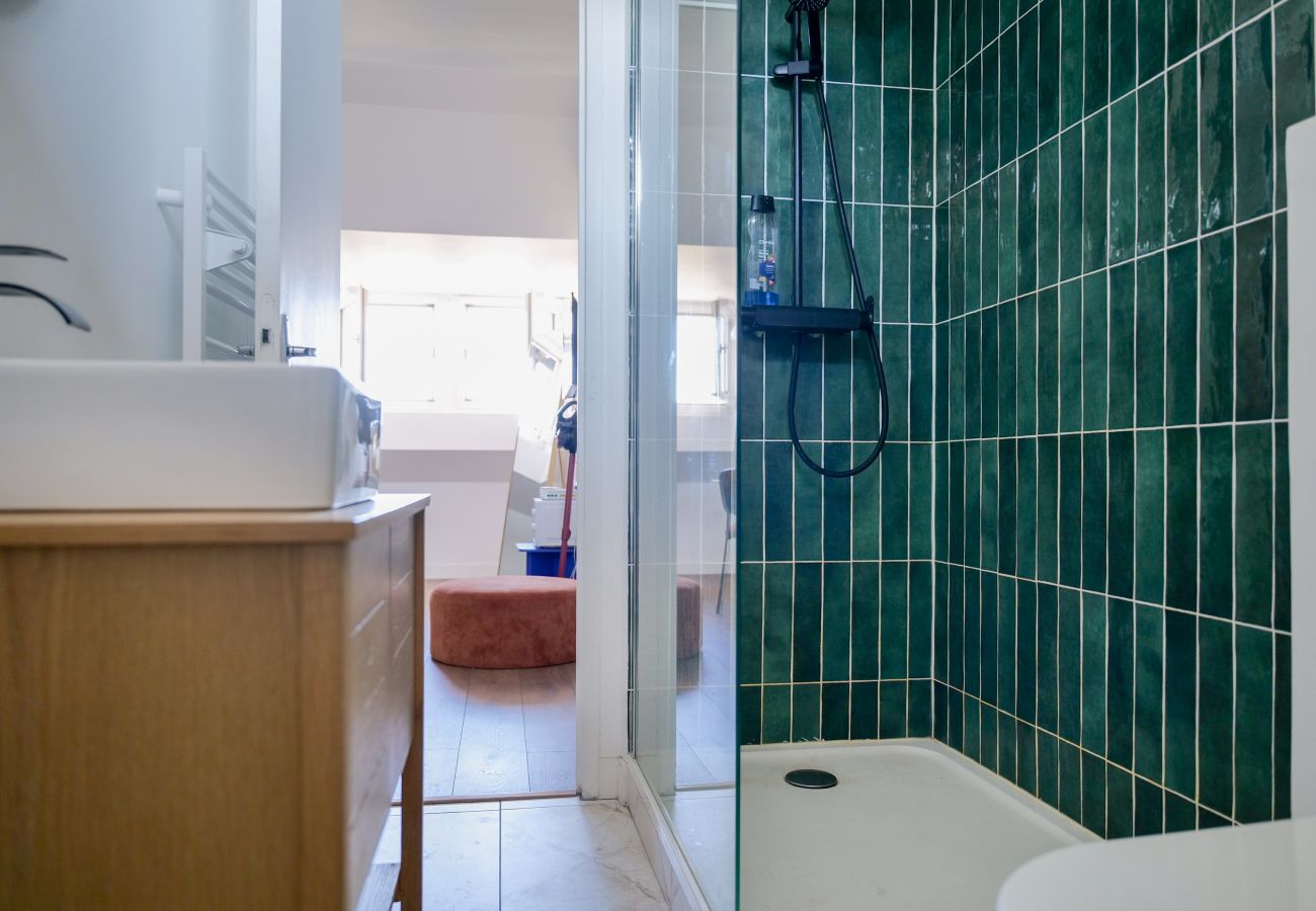 Appartement à Angers - Vue exceptionnelle sur l’église – séjour pour 2 à Angers