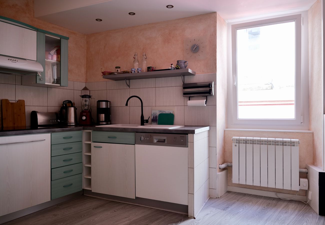 Appartement à Les Sables-d´Olonne - Grand appartement idéalement situé centre ville des Sables - 6 personnes
