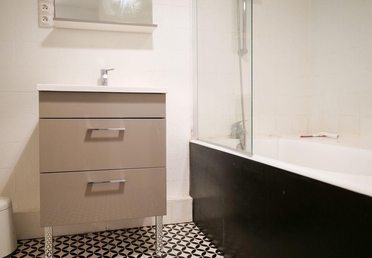 Appartement à Angers - appartement 5 personnes - 3 chambres - 2 sdb