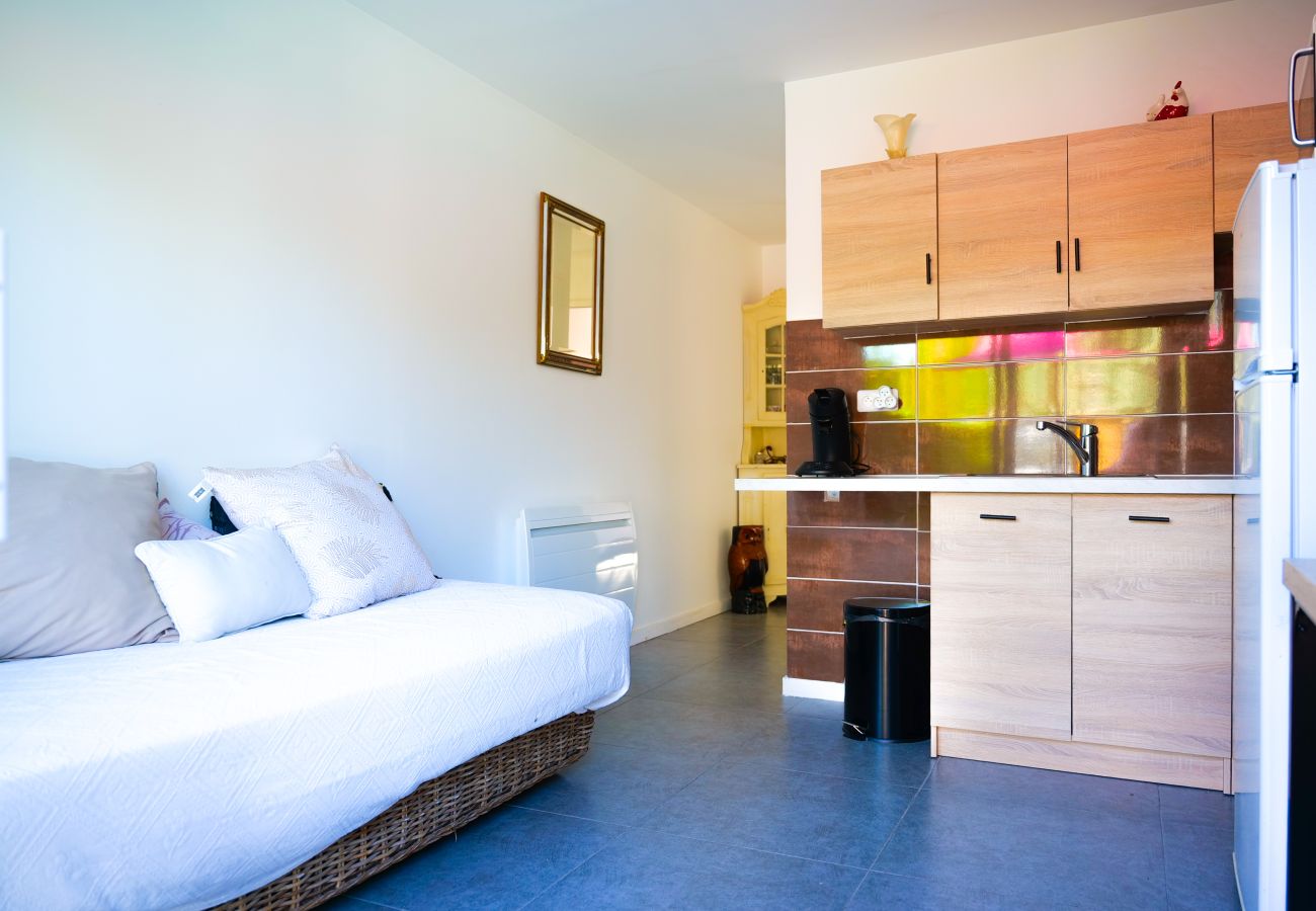 Studio à Les Sables-d´Olonne - studio 3 personnes - piscine partagée