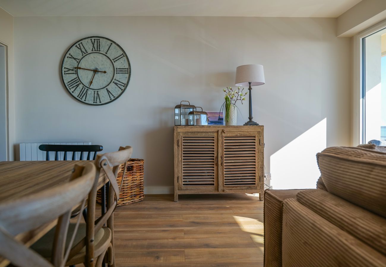 Appartement à Les Sables-d´Olonne - Très bel appartement face mer - 4 personnes 