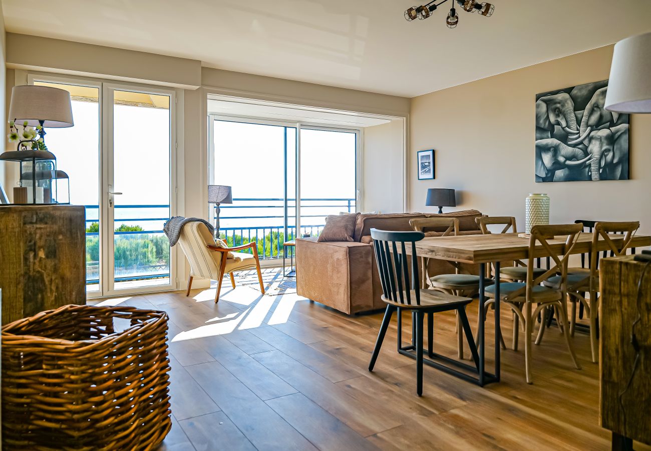 Appartement à Les Sables-d´Olonne - Très bel appartement face mer - 4 personnes 