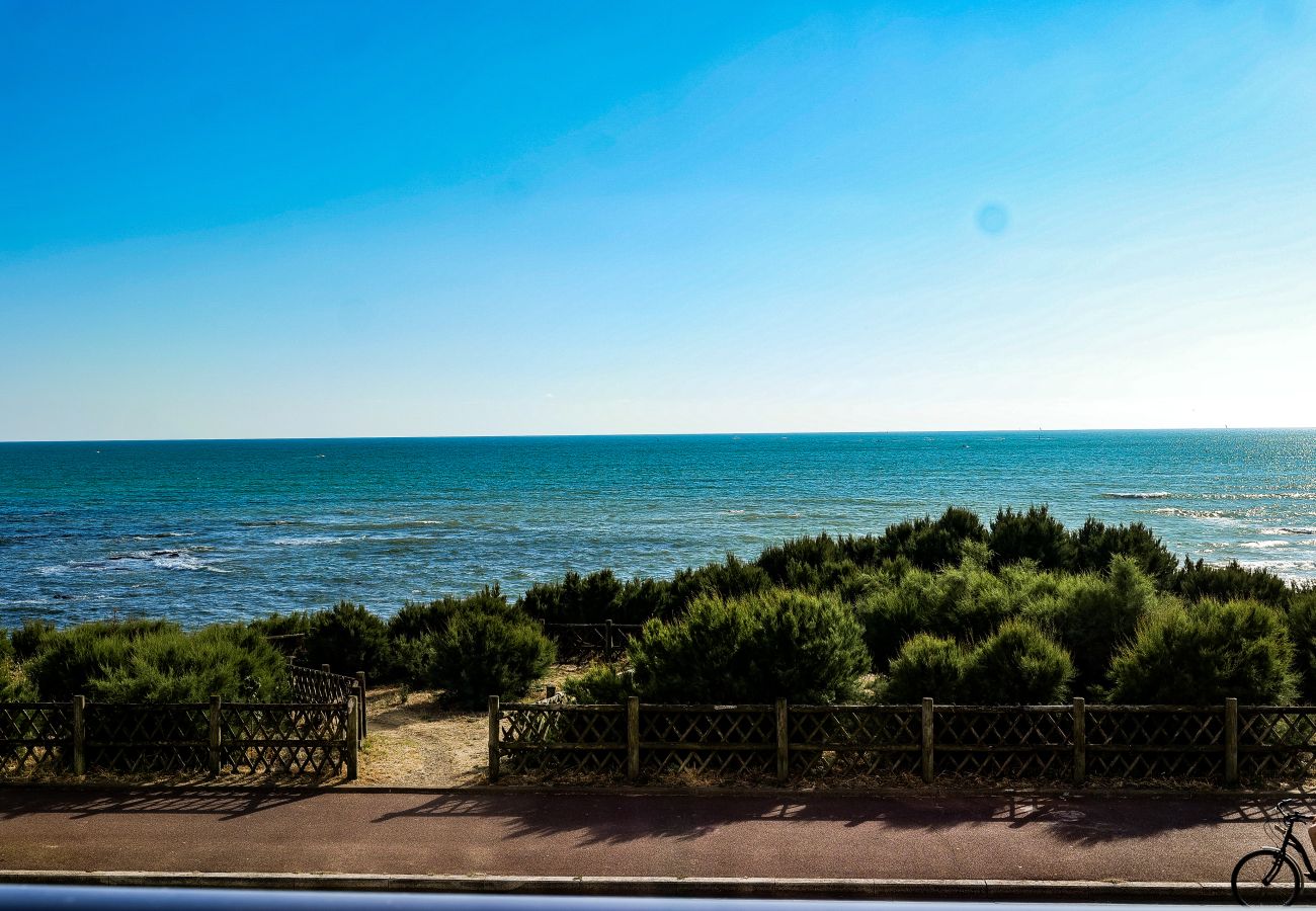 Appartement à Les Sables-d´Olonne - Très bel appartement face mer - 4 personnes 