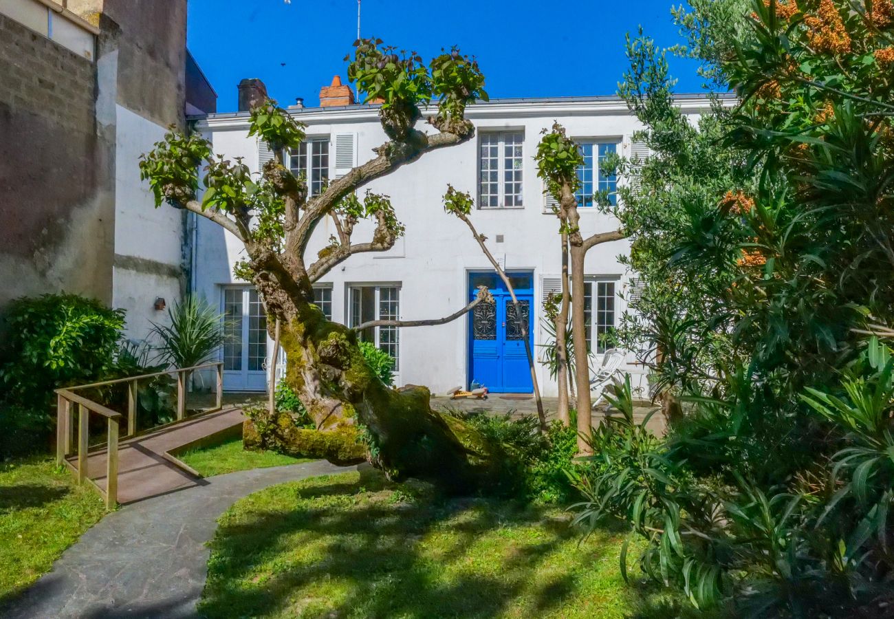 Maison à Les Sables-d´Olonne - maison bourgeoise - coeur de ville des Sables - 7 personnes