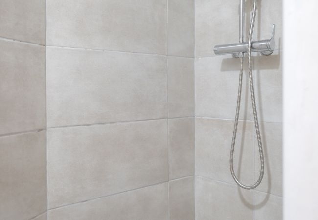 Studio à Angers - Studio cosy pour 2 personnes au cœur d’Angers – Quartier Toussaint Studio à Angers - Studio cosy pour 2 personnes au cœur d’Angers – Quartier Toussaint