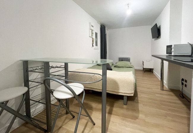 Studio à Angers -  studio commode pour 2 la doutre proche du centre-ville d’Angers