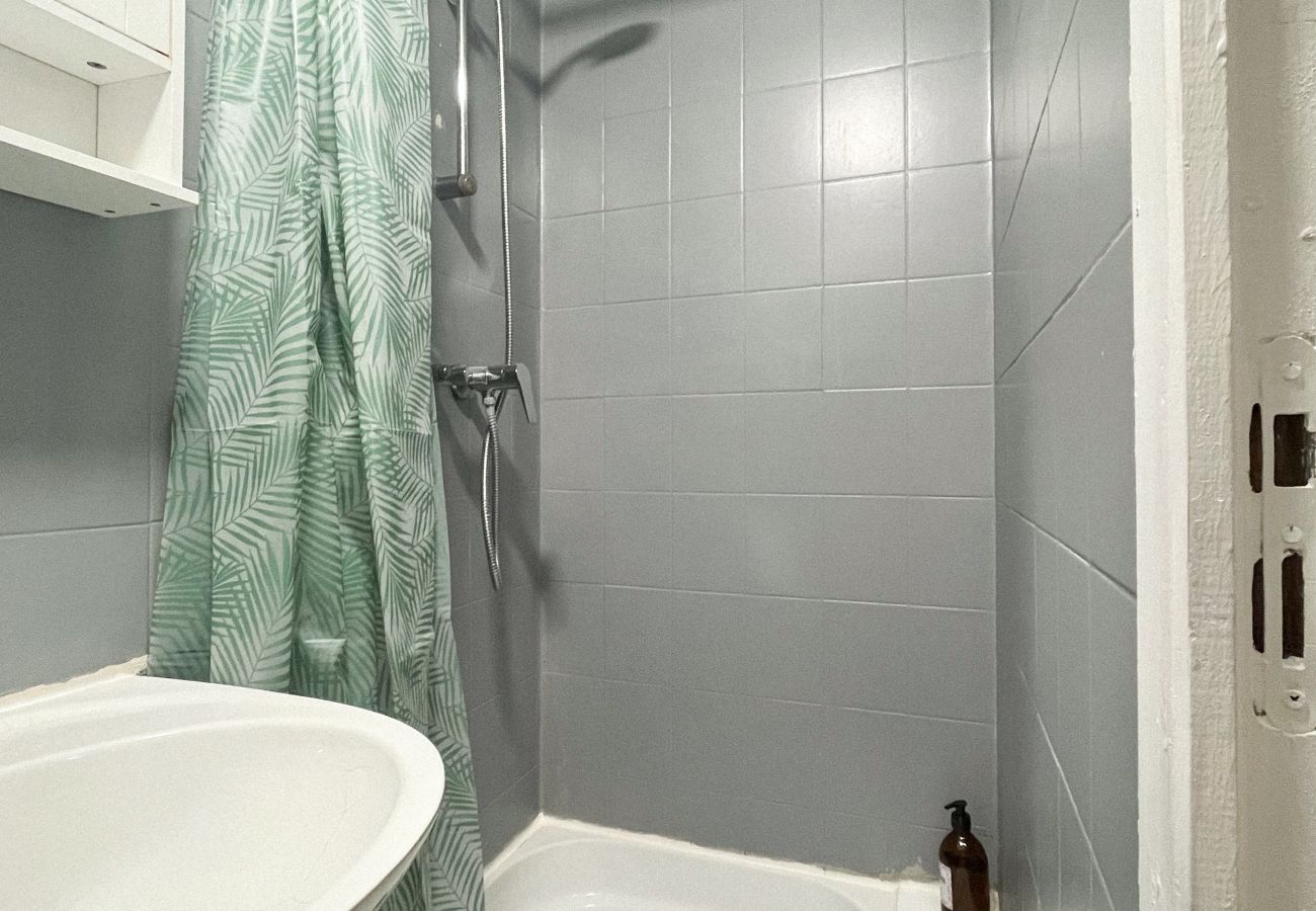 Studio à Angers -  studio commode pour 2 la doutre proche du centre-ville d’Angers