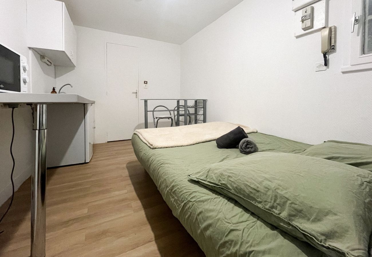 Studio à Angers -  studio commode pour 2 la doutre proche du centre-ville d’Angers