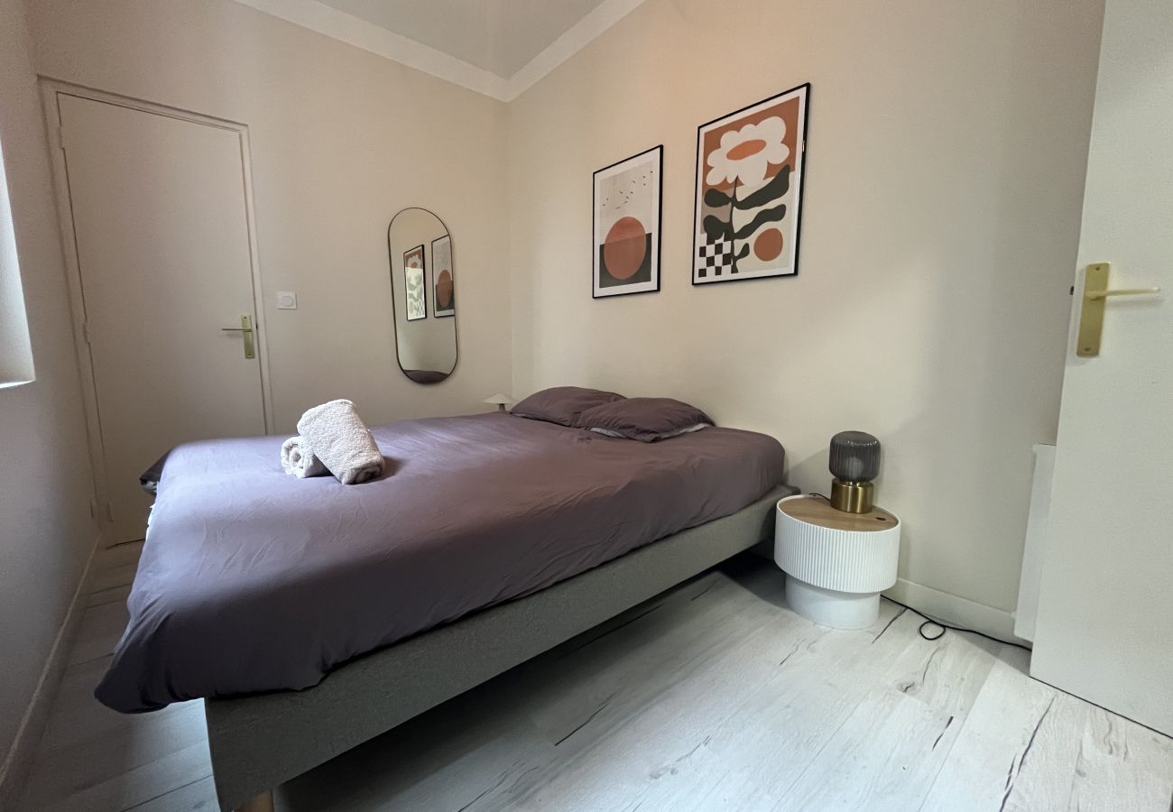 Appartement à Angers - Spacieux appartement 2 personnes avec petit jardin privatif