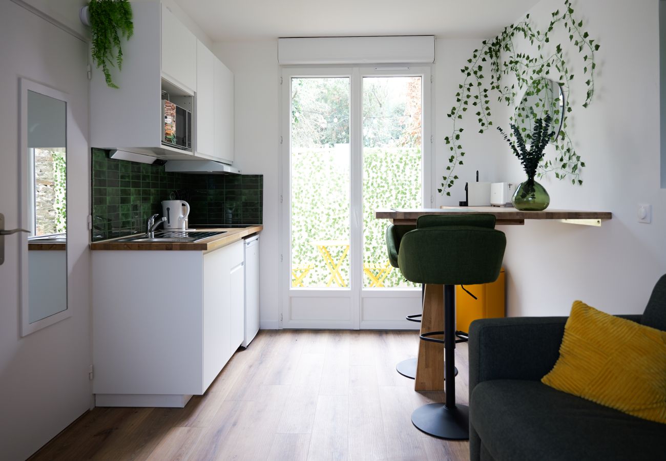 Studio à Angers - Studio entièrement rénové à deux pas du CHU d'Angers