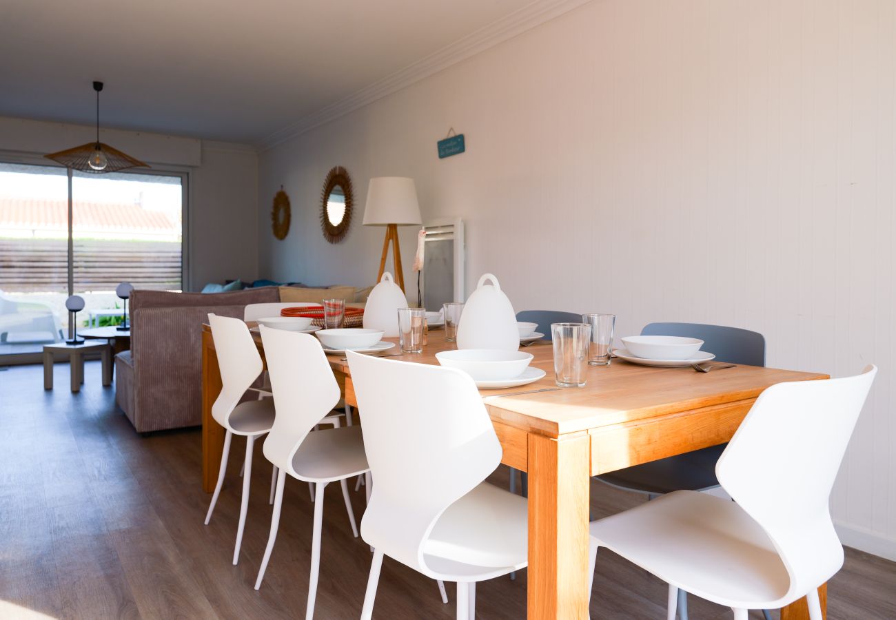Maison à Les Sables-d´Olonne - Grande maison familiale avec jardin, terrasses & cuisine d’été – Confort & charme aux Sables-d’Olonne