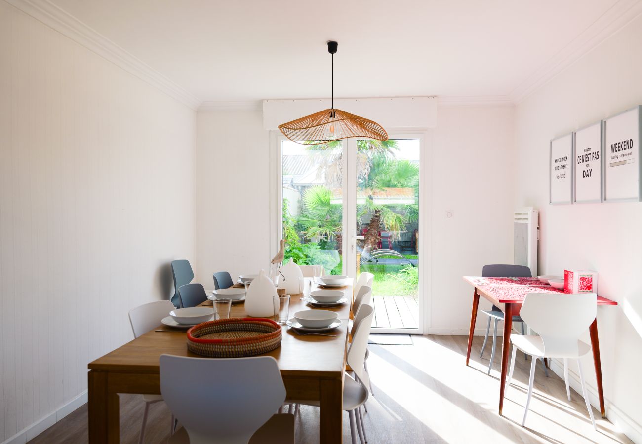 Maison à Les Sables-d´Olonne - Grande maison familiale avec jardin, terrasses & cuisine d’été – Confort & charme aux Sables-d’Olonne