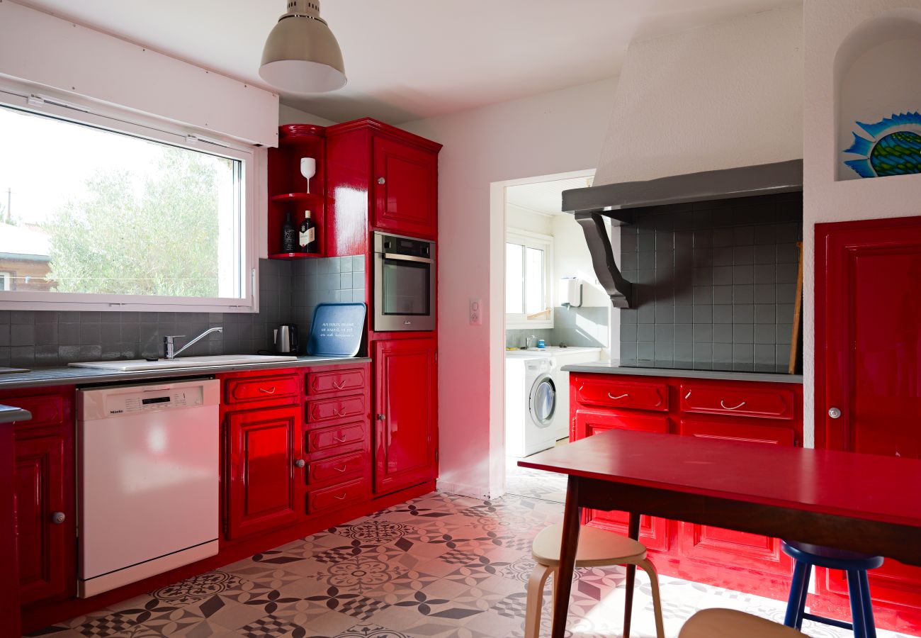 Maison à Les Sables-d´Olonne - Grande maison familiale avec jardin, terrasses & cuisine d’été – Confort & charme aux Sables-d’Olonne