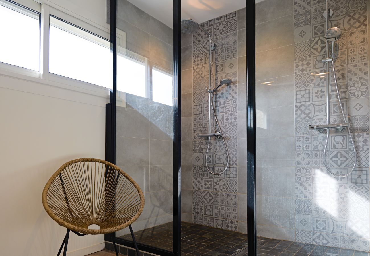 Maison à Les Sables-d´Olonne - Grande maison familiale avec jardin, terrasses & cuisine d’été – Confort & charme aux Sables-d’Olonne