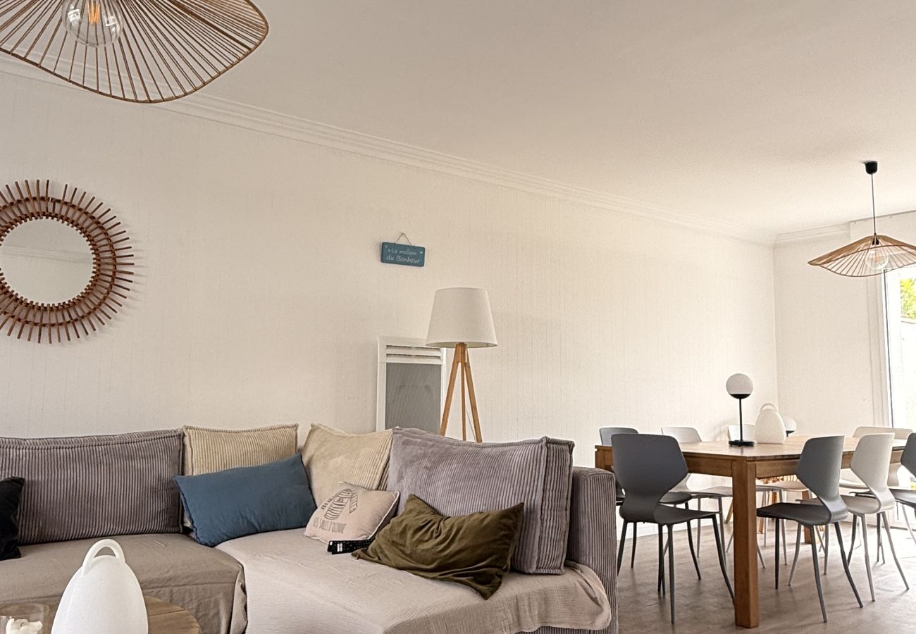 Maison à Les Sables-d´Olonne - Grande maison familiale avec jardin, terrasses & cuisine d’été – Confort & charme aux Sables-d’Olonne