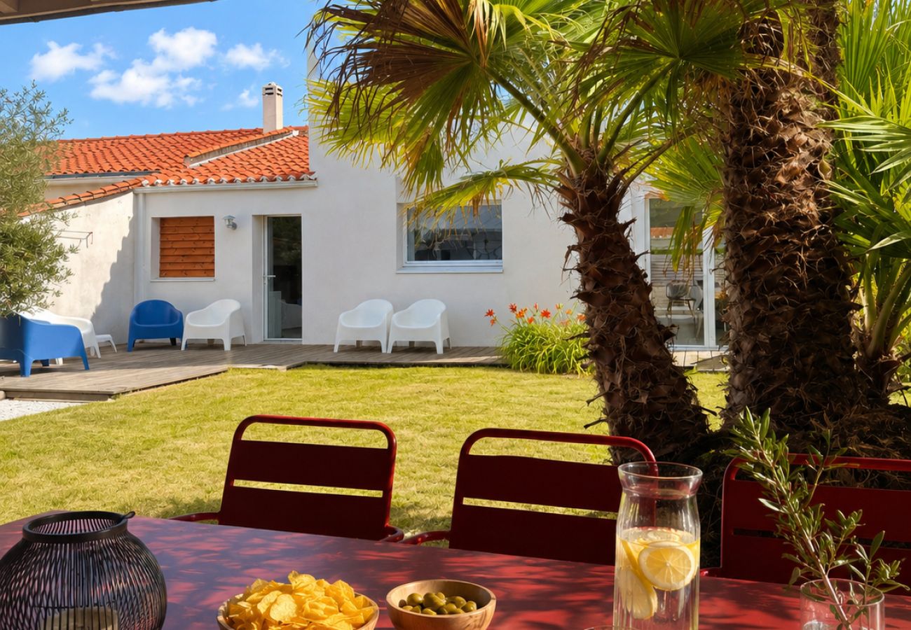 Maison à Les Sables-d´Olonne - Grande maison familiale avec jardin, terrasses & cuisine d’été – Confort & charme aux Sables-d’Olonne