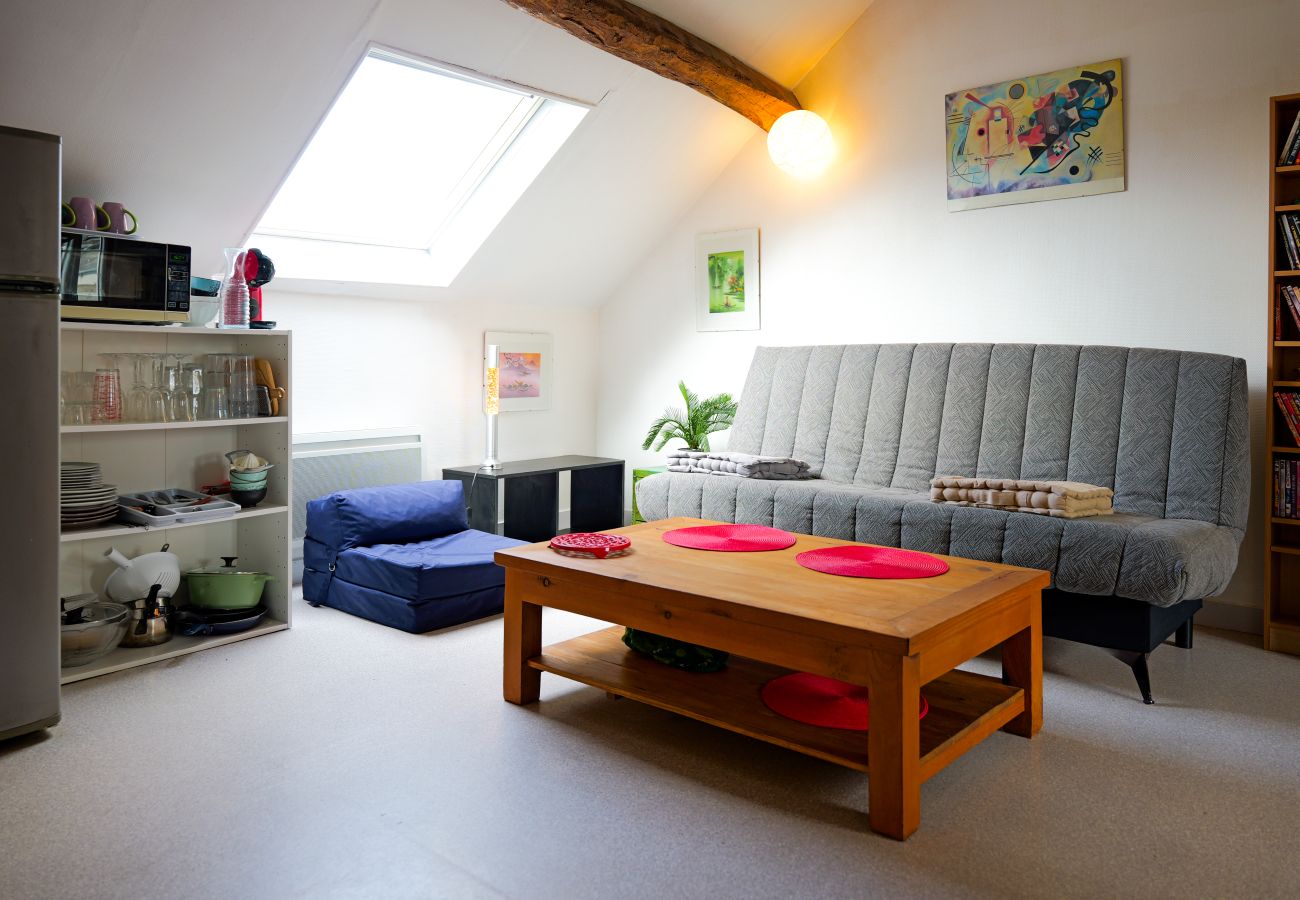 Studio à Angers - studio 2/3 personnes - quartier UCO 